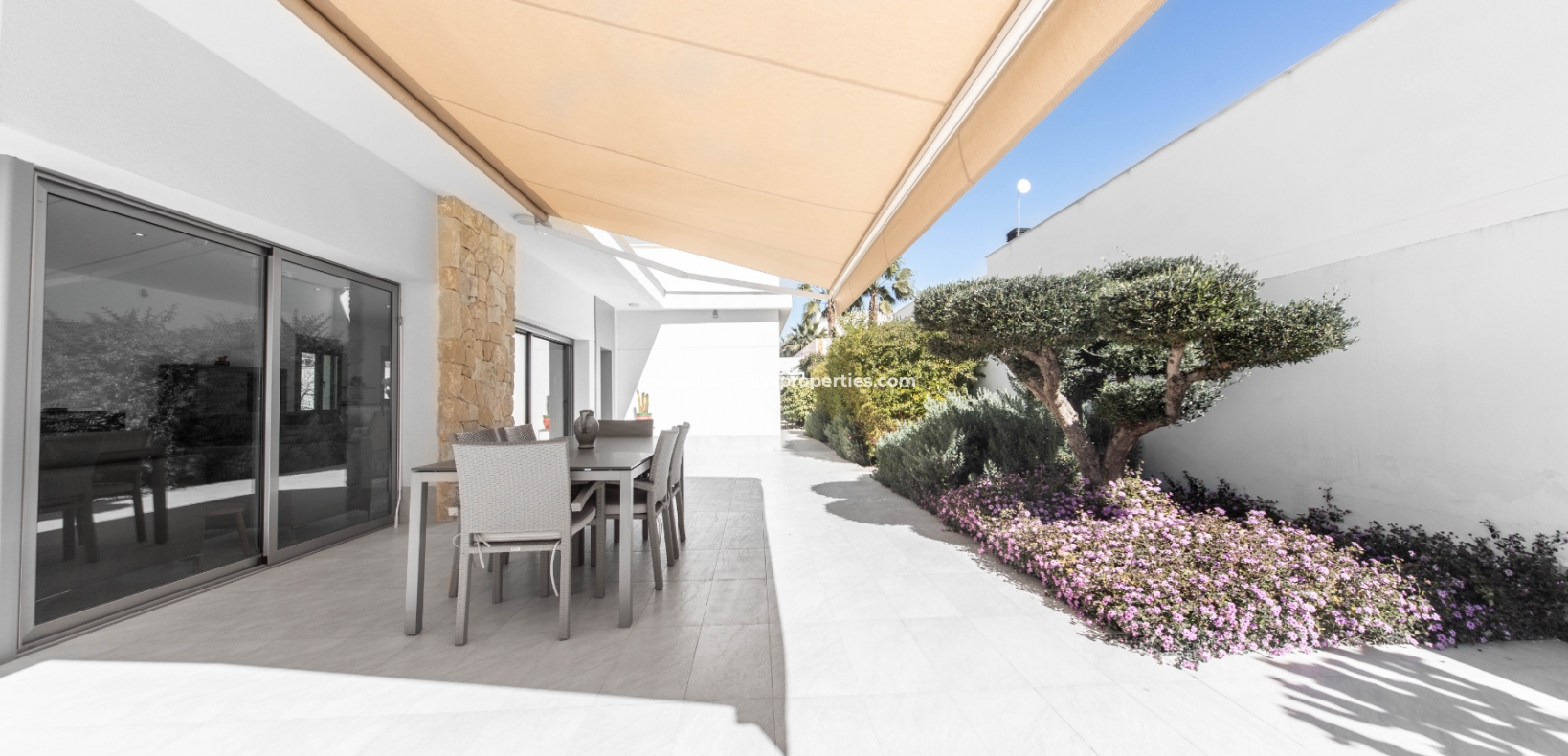 Wederverkoop - Vrijstaande Villa - Urb. La Marina