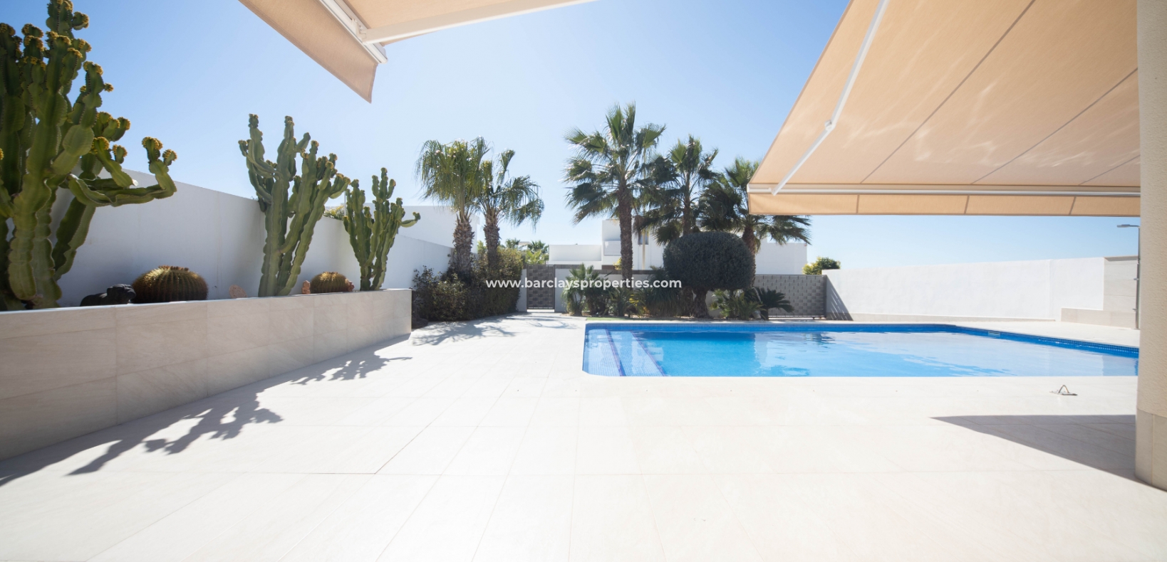 Wederverkoop - Vrijstaande Villa - Urb. La Marina