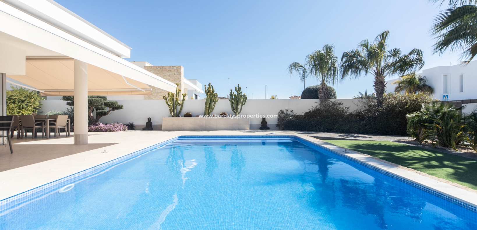 Wederverkoop - Vrijstaande Villa - Urb. La Marina