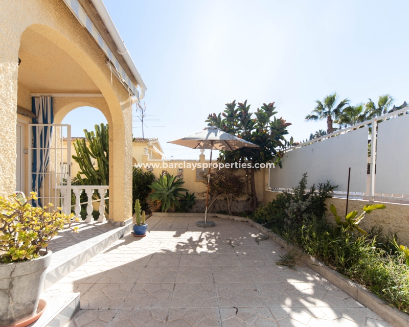 Wederverkoop - Vrijstaande Villa - Urb. La Marina