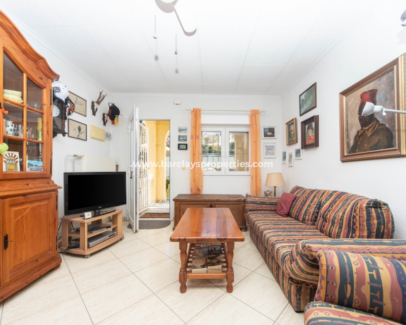 Wederverkoop - Vrijstaande Villa - Urb. La Marina