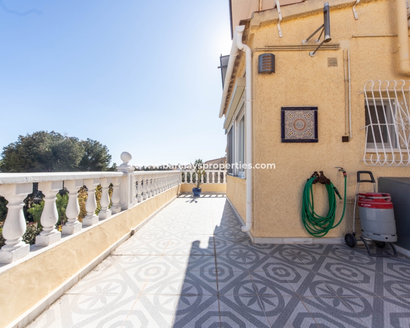 Wederverkoop - Vrijstaande Villa - Urb. La Marina