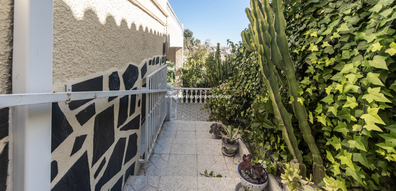 Wederverkoop - Vrijstaande Villa - Urb. La Marina