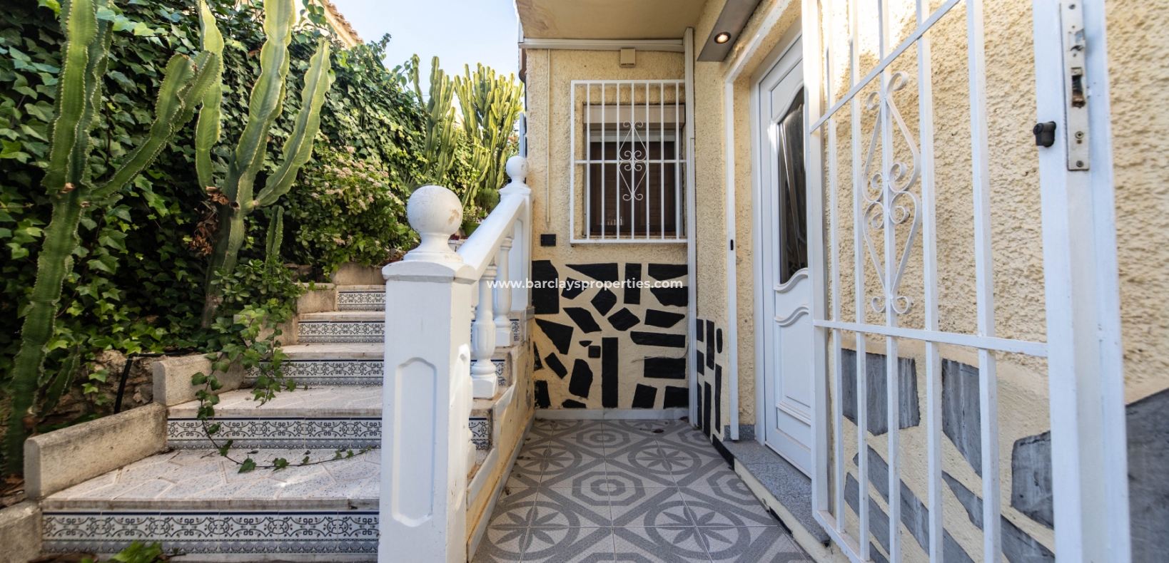 Wederverkoop - Vrijstaande Villa - Urb. La Marina