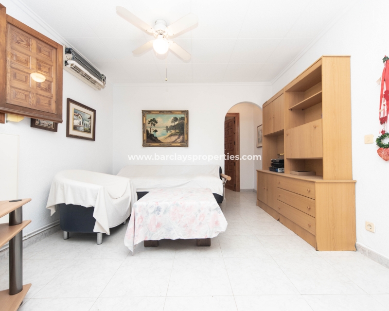 Wederverkoop - Vrijstaande Villa - Urb. La Marina