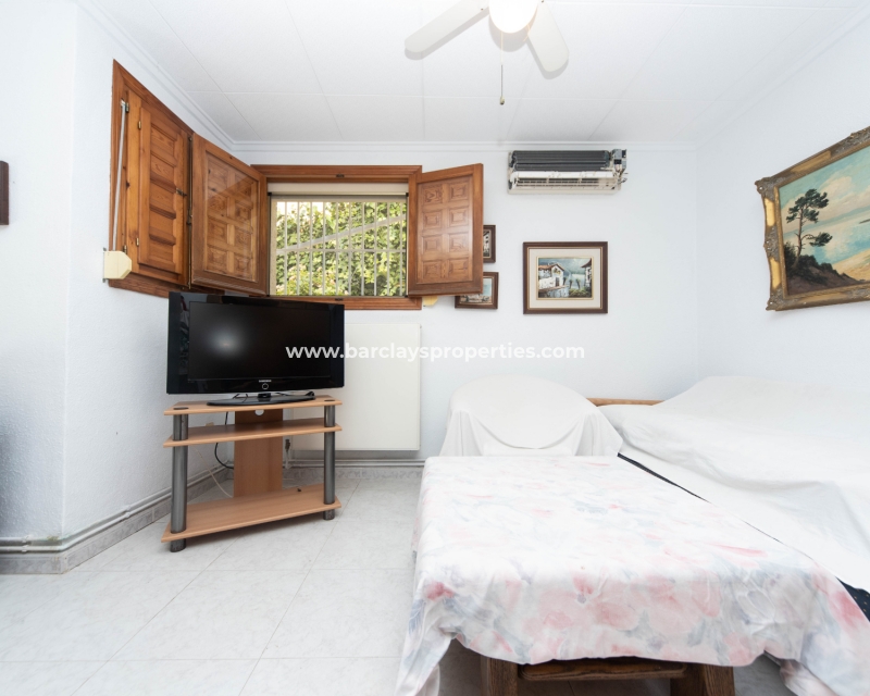 Wederverkoop - Vrijstaande Villa - Urb. La Marina