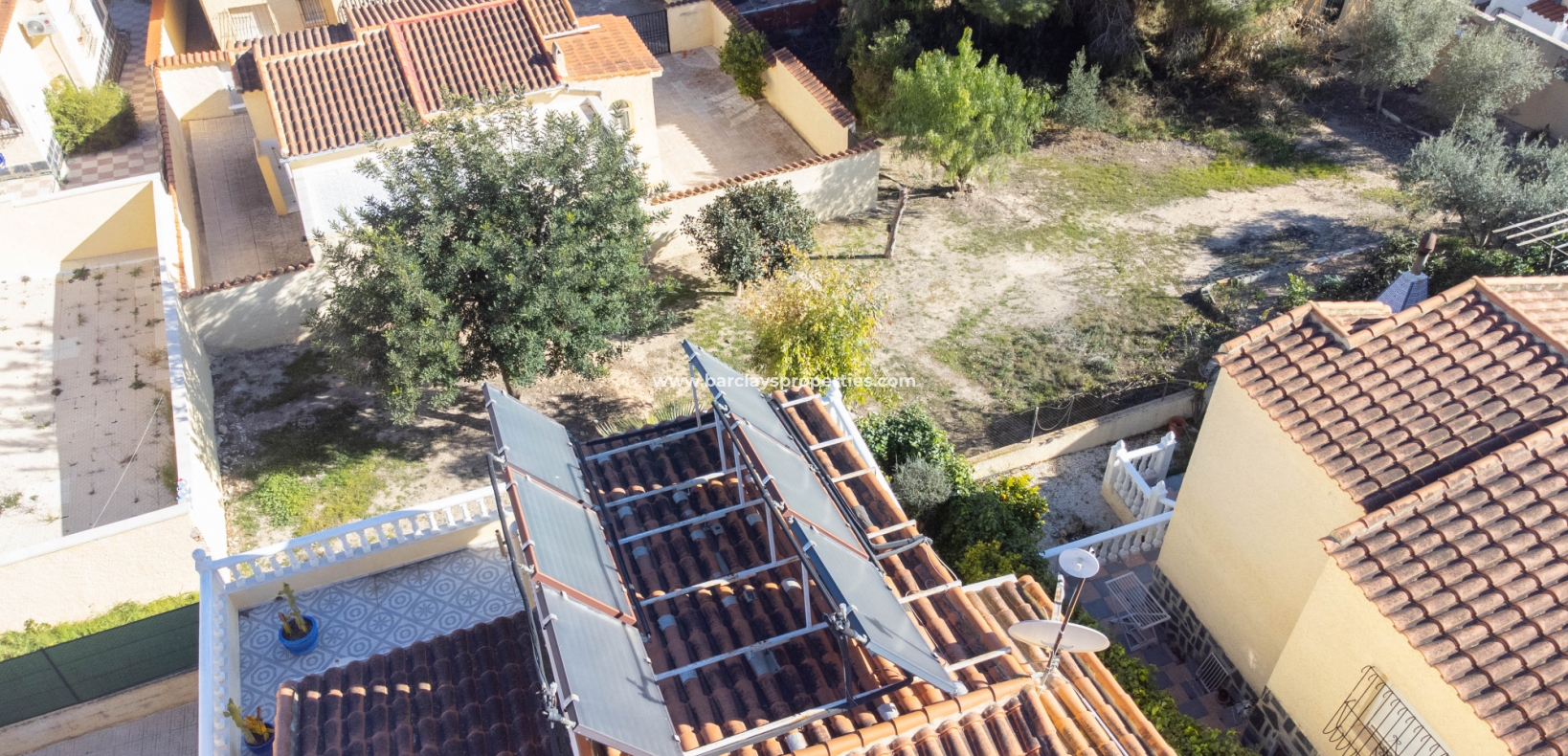 Wederverkoop - Vrijstaande Villa - Urb. La Marina