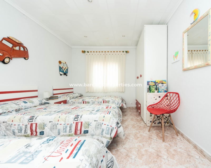 Wederverkoop - Vrijstaande Villa - Urb. La Marina