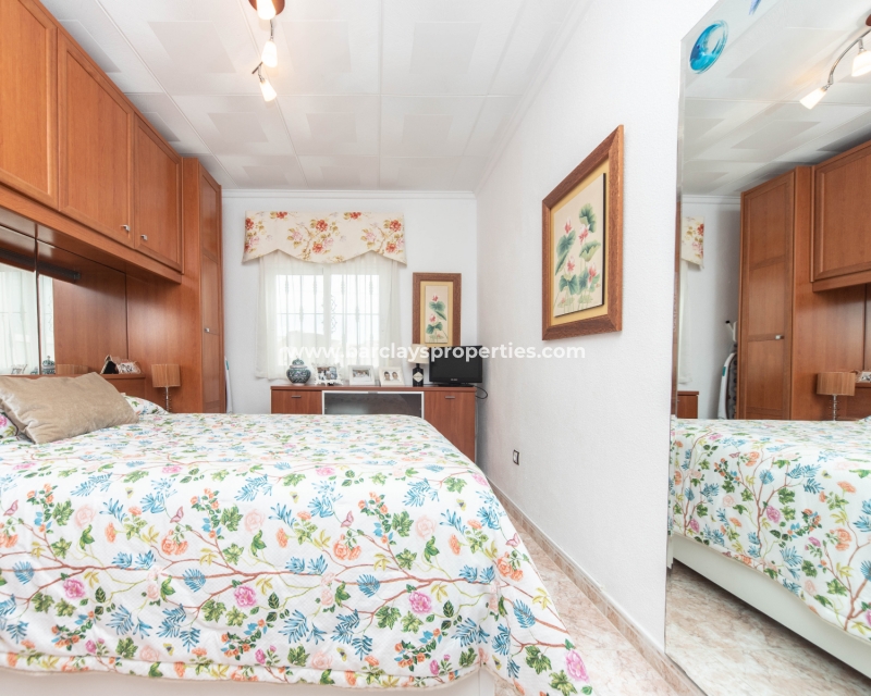 Wederverkoop - Vrijstaande Villa - Urb. La Marina