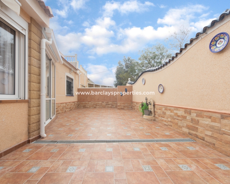 Wederverkoop - Vrijstaande Villa - Urb. La Marina