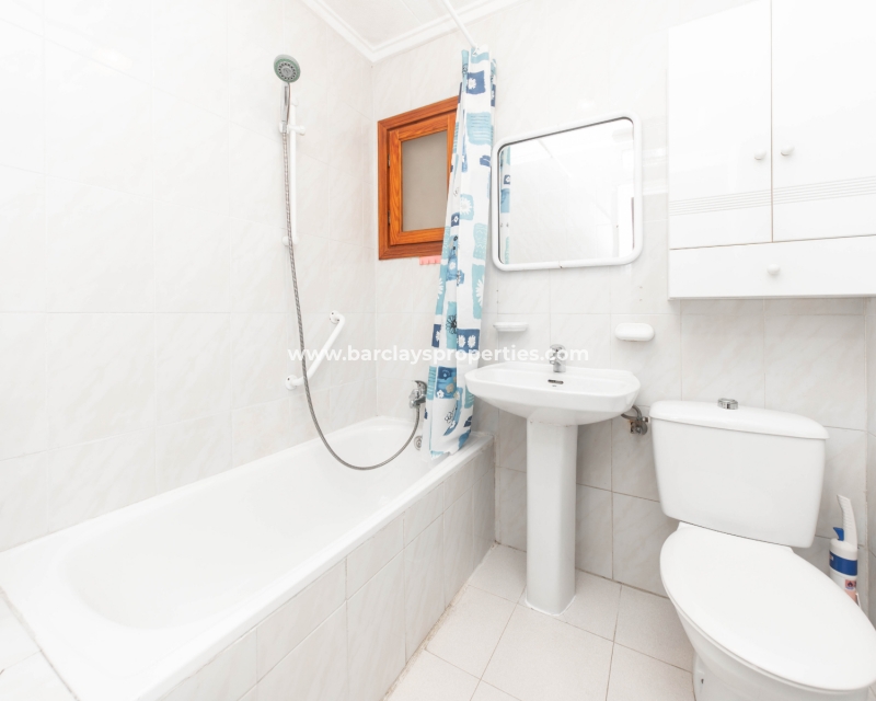 Wederverkoop - Vrijstaande Villa - Urb. La Marina