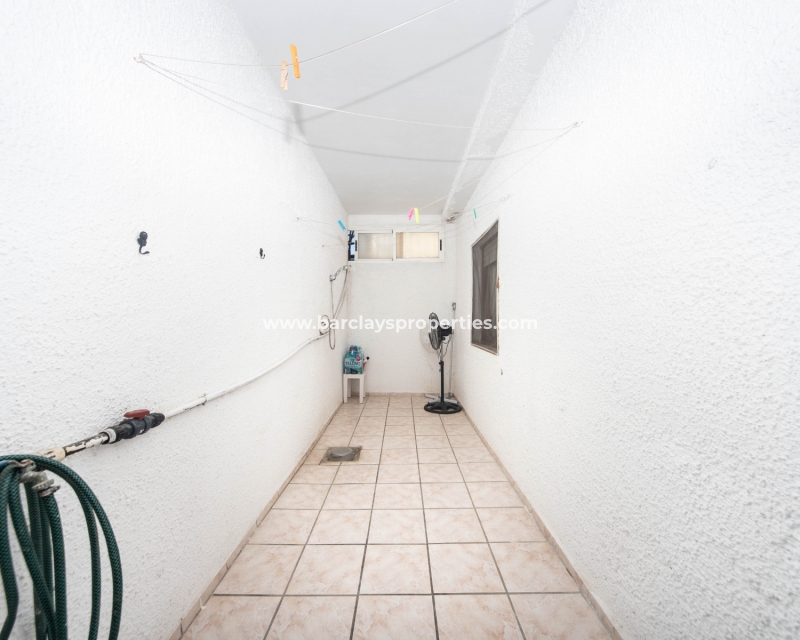 Wederverkoop - Vrijstaande Villa - Urb. La Marina