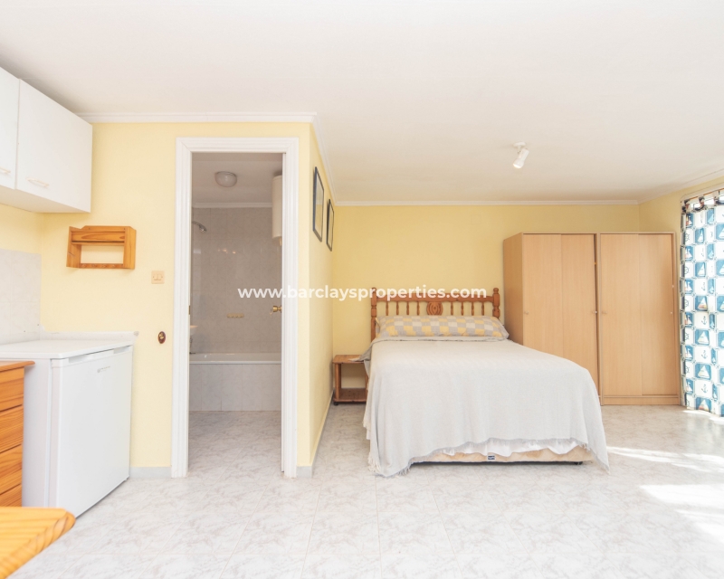 Wederverkoop - Vrijstaande Villa - Urb. La Marina