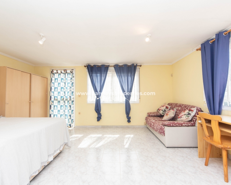 Wederverkoop - Vrijstaande Villa - Urb. La Marina