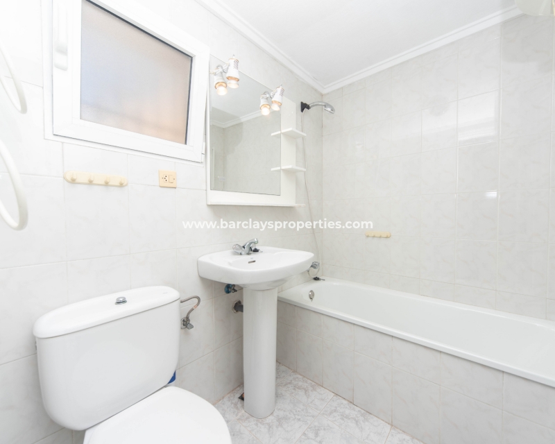 Wederverkoop - Vrijstaande Villa - Urb. La Marina