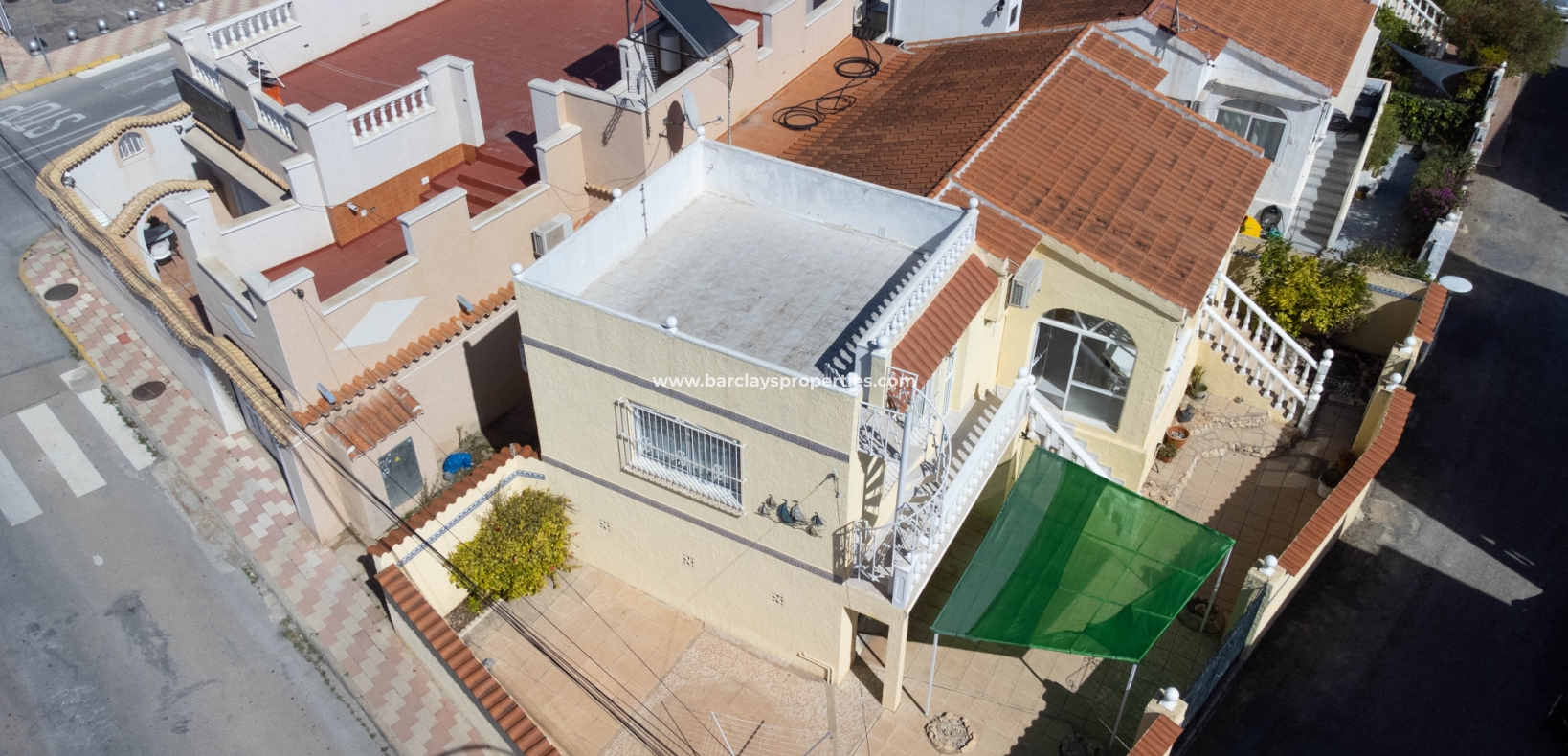 Wederverkoop - Vrijstaande Villa - Urb. La Marina