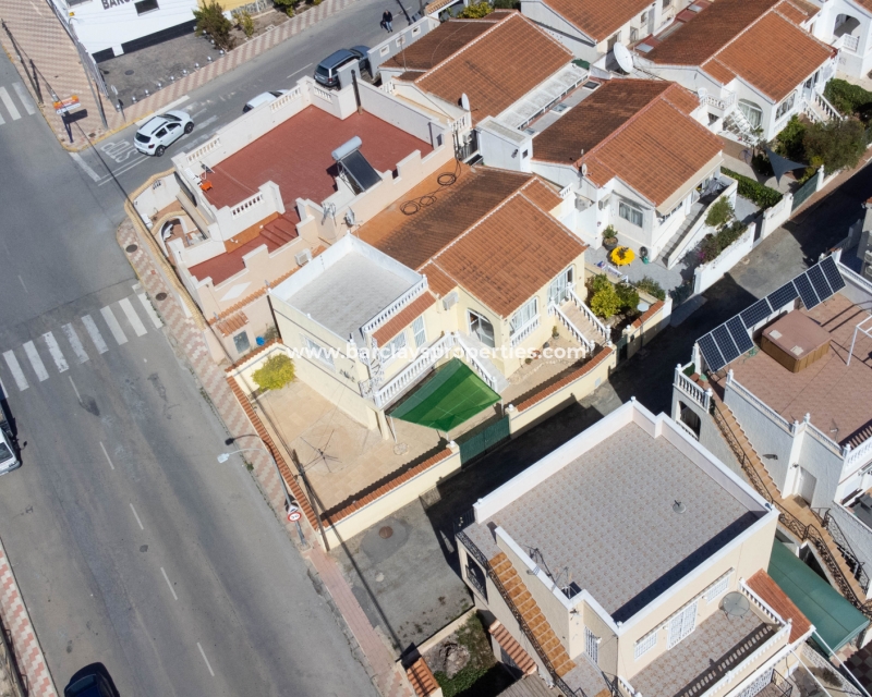 Wederverkoop - Vrijstaande Villa - Urb. La Marina