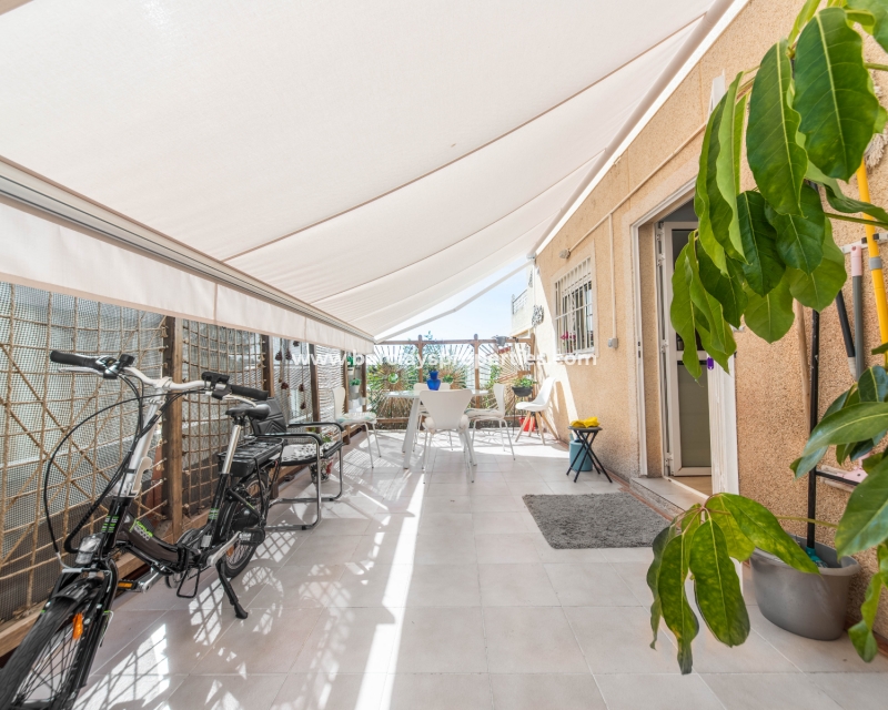 Wederverkoop - Vrijstaande Villa - Urb. La Marina