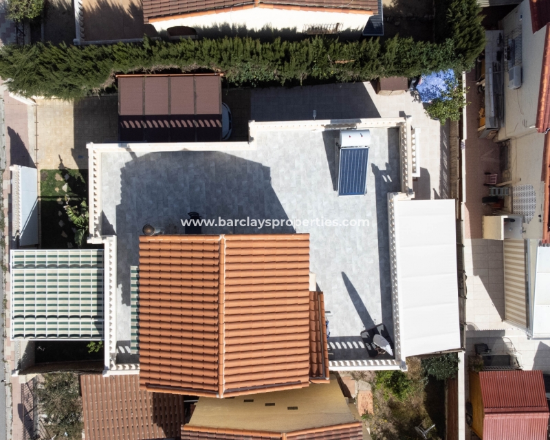 Wederverkoop - Vrijstaande Villa - Urb. La Marina