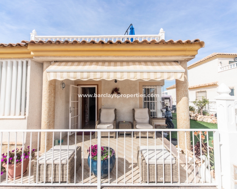 Wederverkoop - Vrijstaande Villa - Urb. La Marina