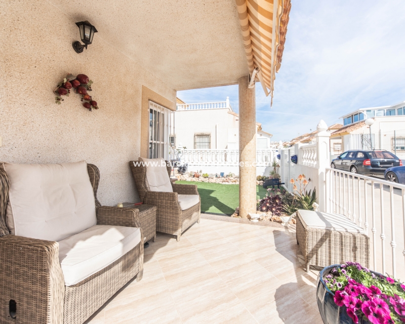 Wederverkoop - Vrijstaande Villa - Urb. La Marina