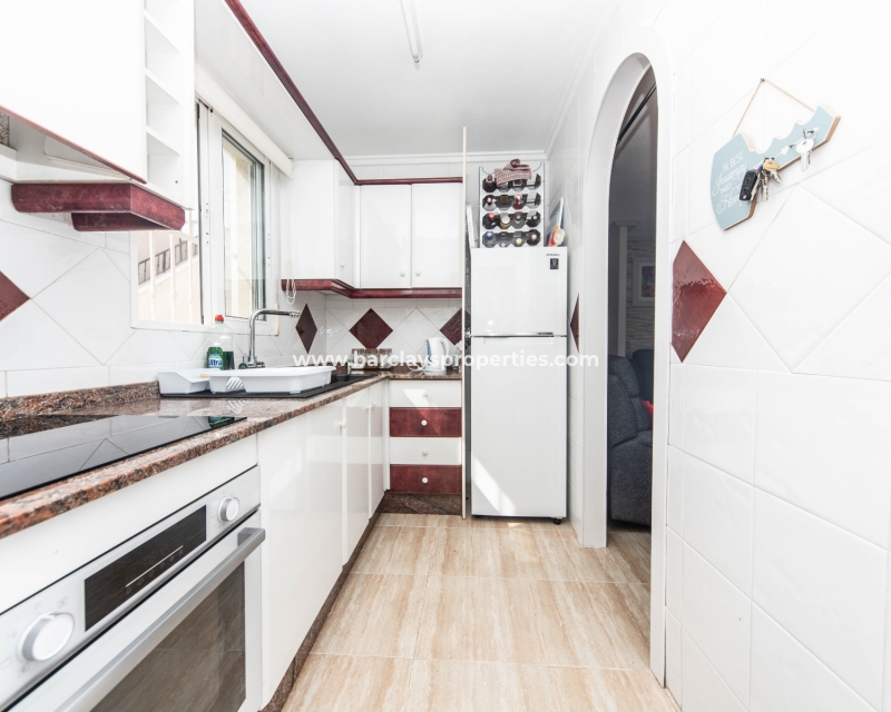 Wederverkoop - Vrijstaande Villa - Urb. La Marina