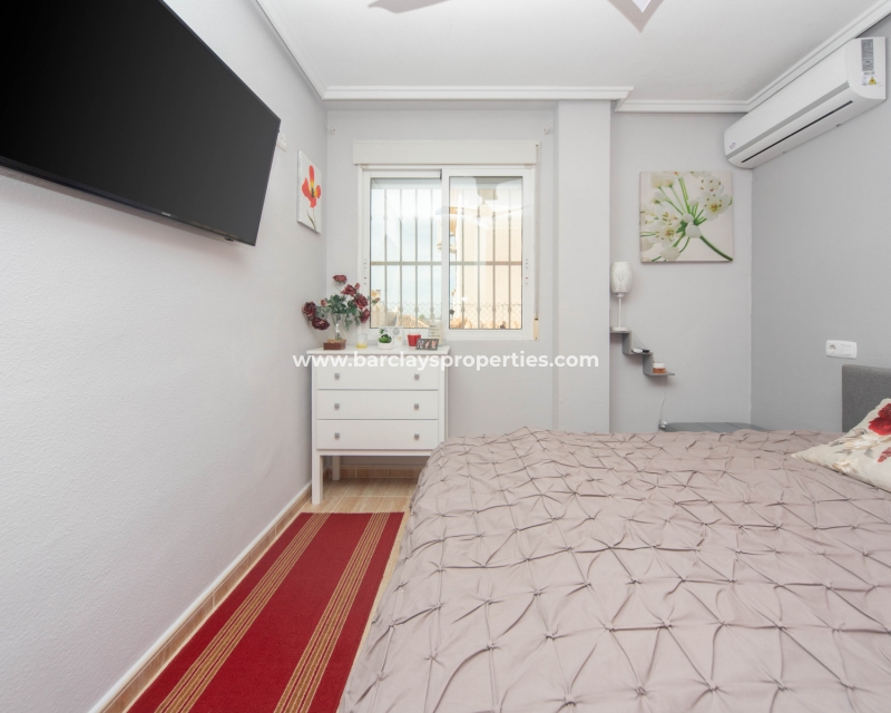 Wederverkoop - Vrijstaande Villa - Urb. La Marina