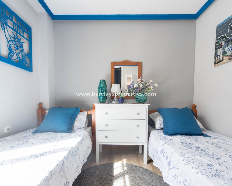 Wederverkoop - Vrijstaande Villa - Urb. La Marina