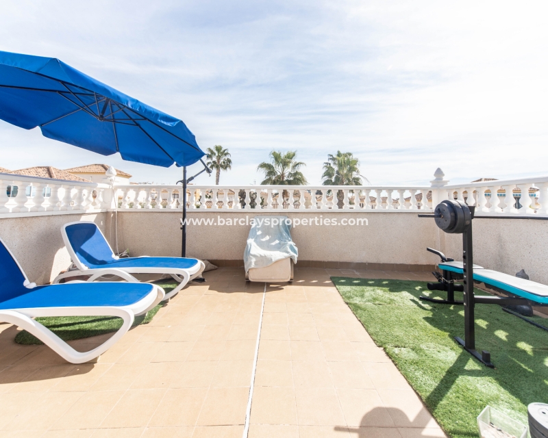 Wederverkoop - Vrijstaande Villa - Urb. La Marina