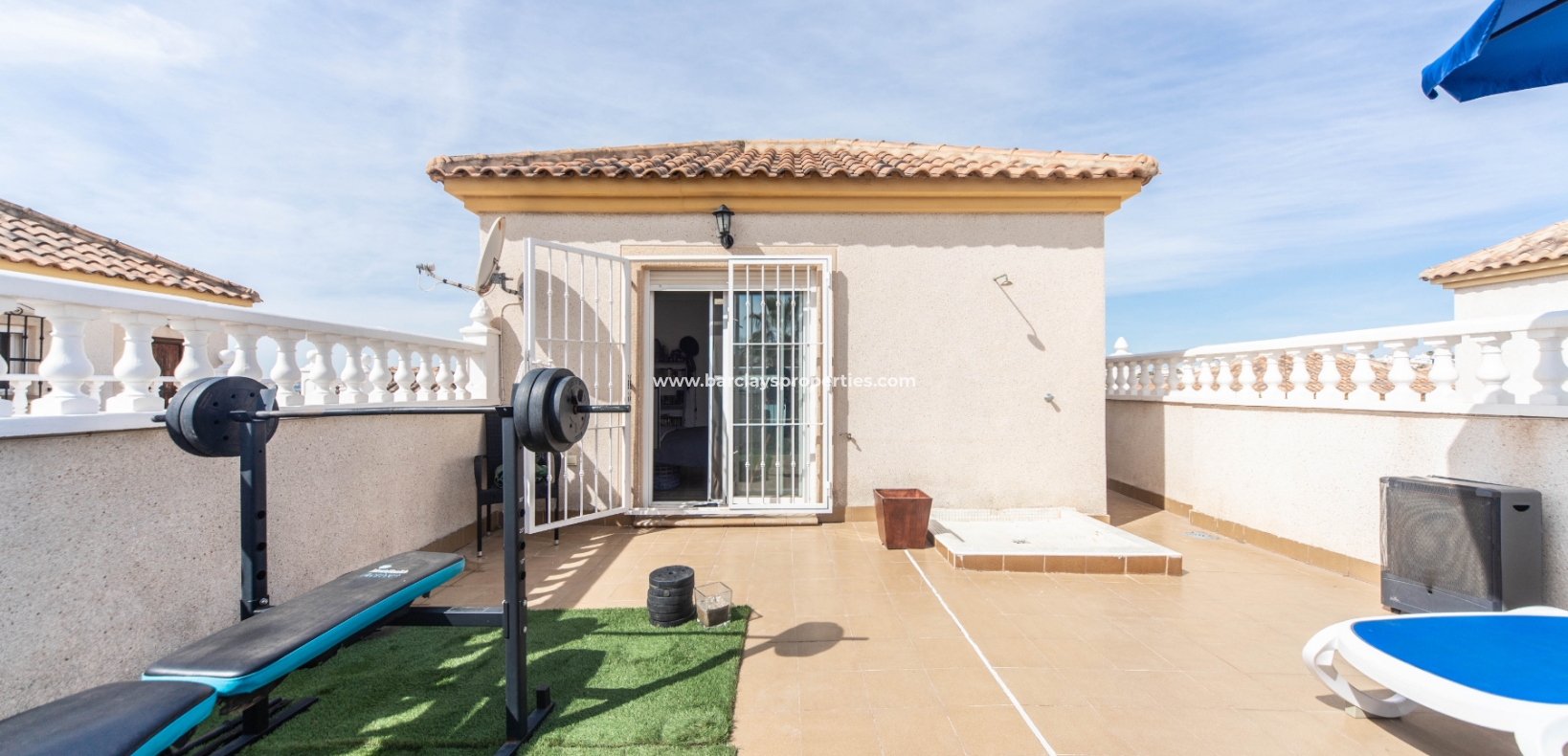 Wederverkoop - Vrijstaande Villa - Urb. La Marina