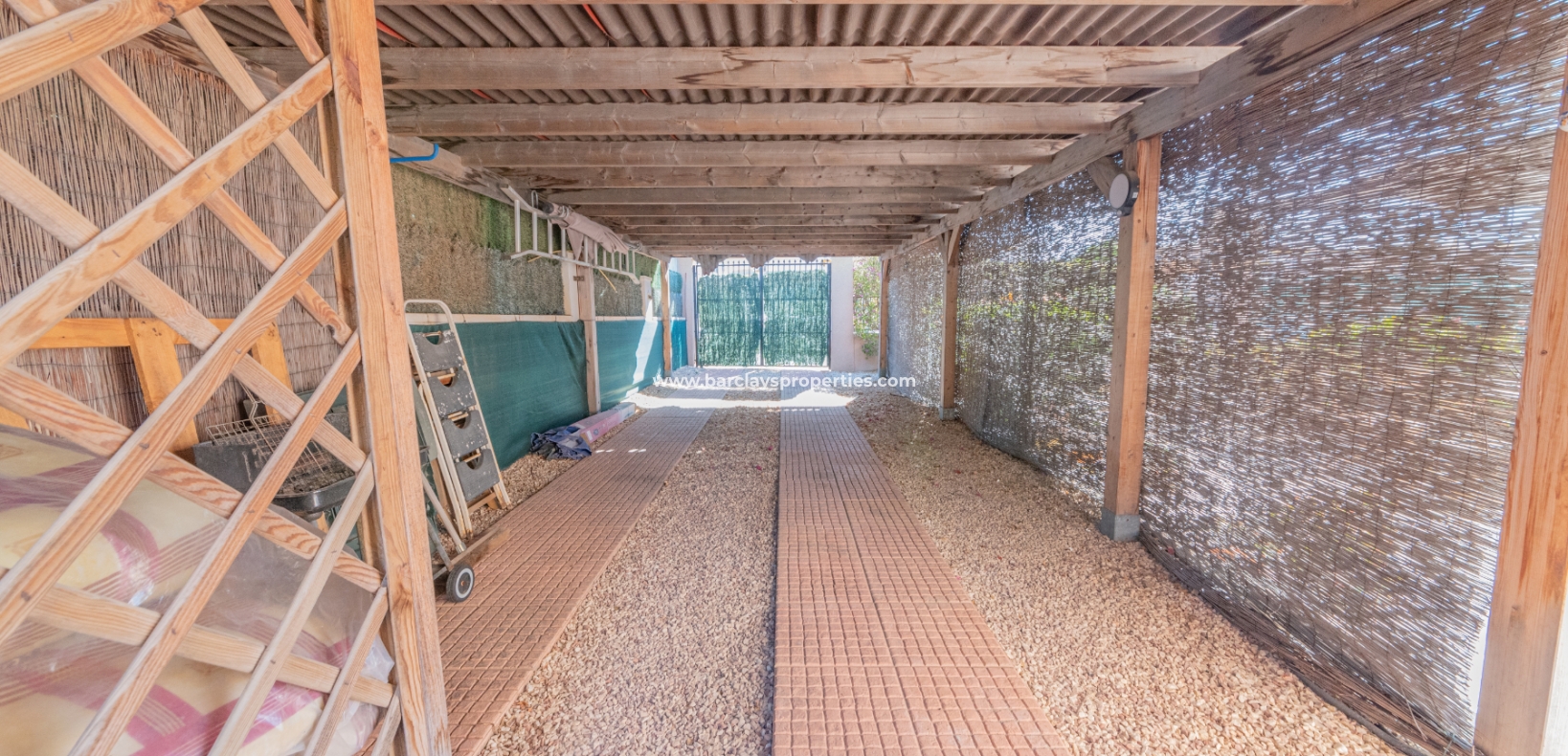 Wederverkoop - Vrijstaande Villa - Urb. La Marina