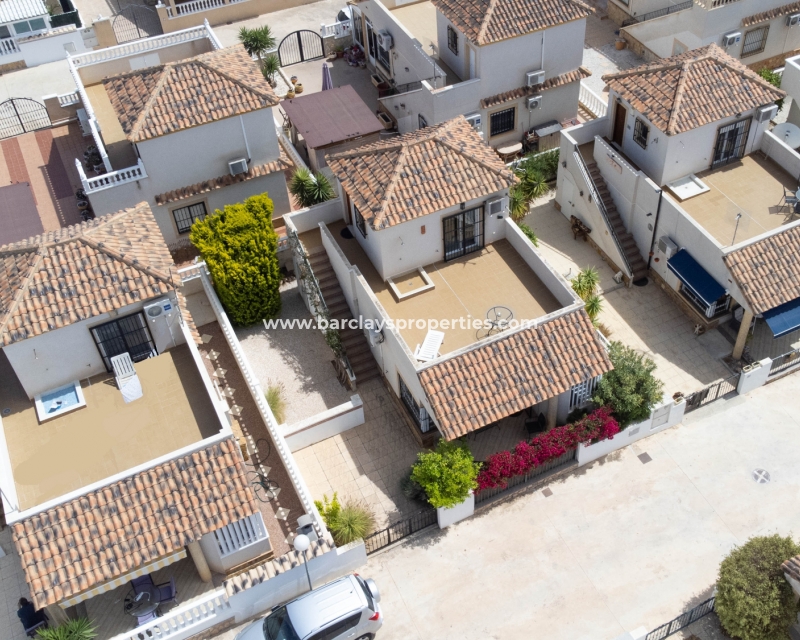 Wederverkoop - Vrijstaande Villa - Urb. La Marina