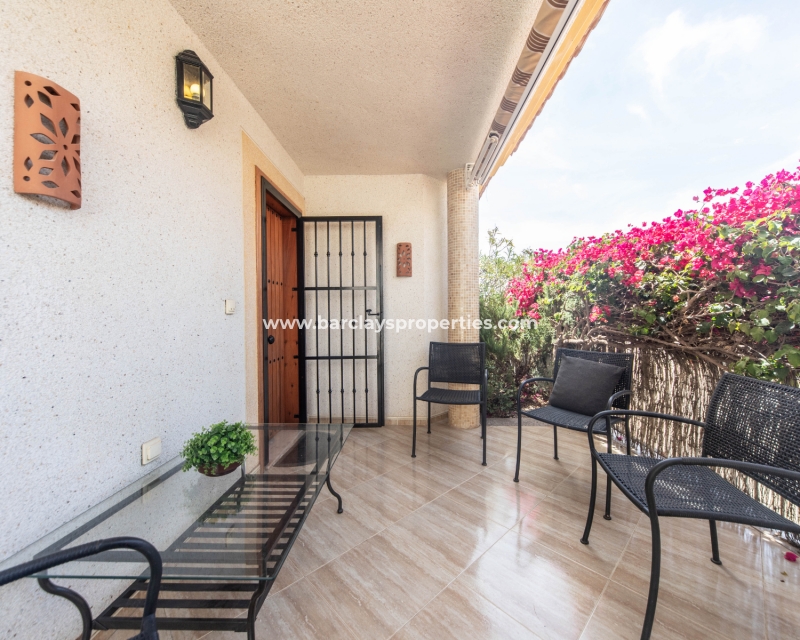 Wederverkoop - Vrijstaande Villa - Urb. La Marina