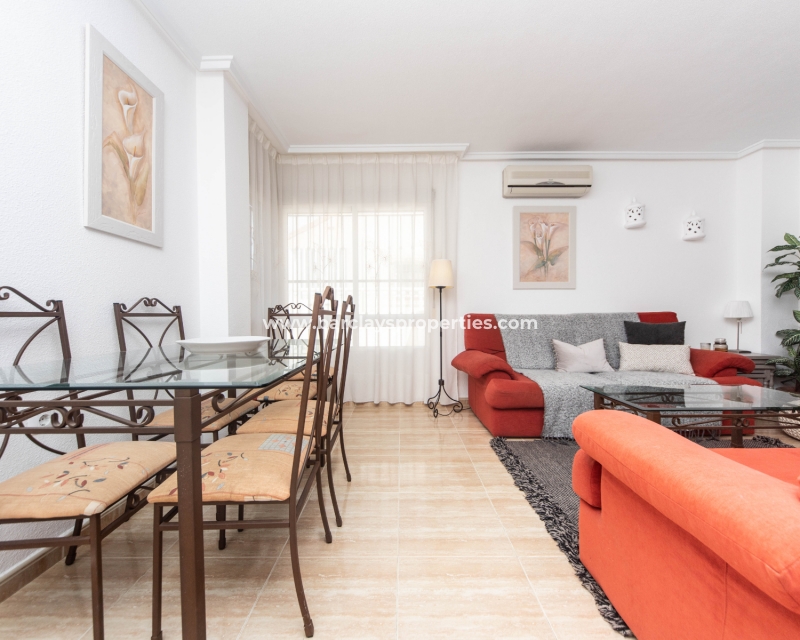 Wederverkoop - Vrijstaande Villa - Urb. La Marina