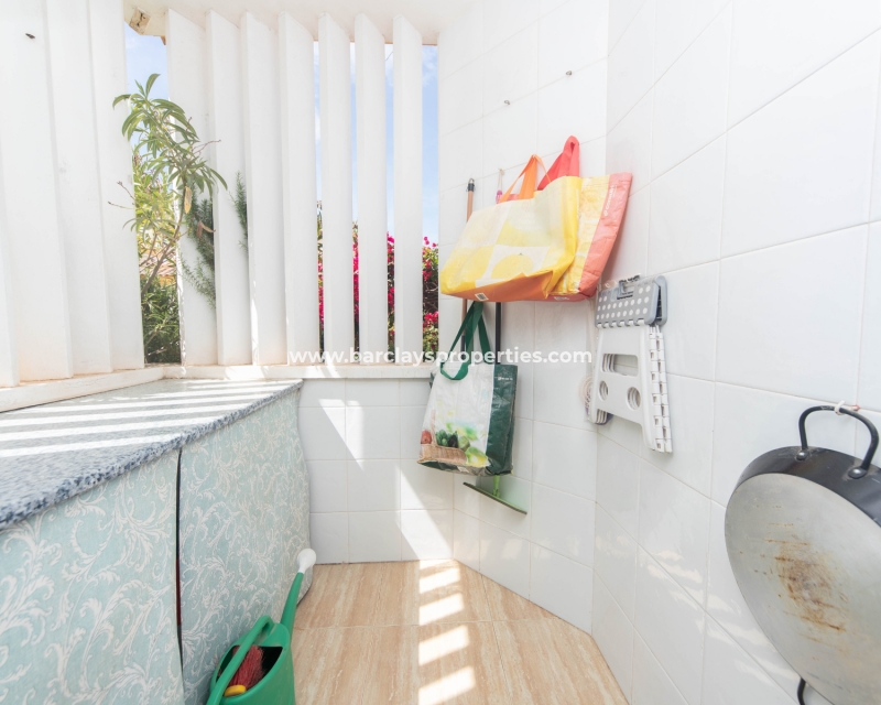 Wederverkoop - Vrijstaande Villa - Urb. La Marina