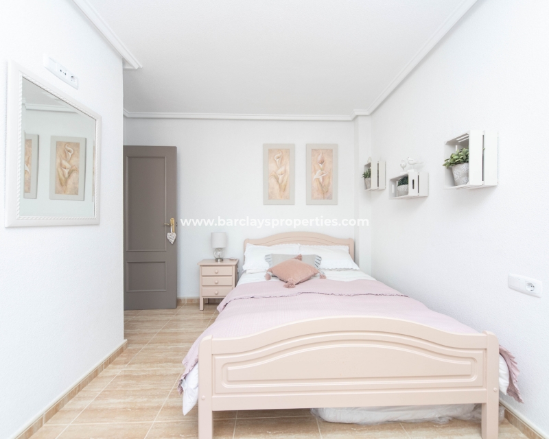 Wederverkoop - Vrijstaande Villa - Urb. La Marina