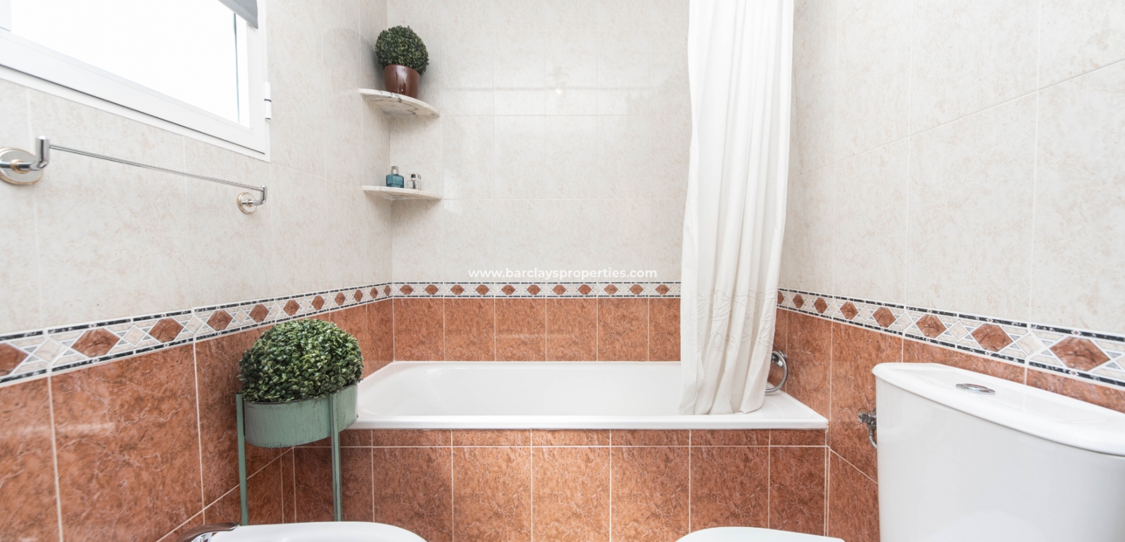 Wederverkoop - Vrijstaande Villa - Urb. La Marina