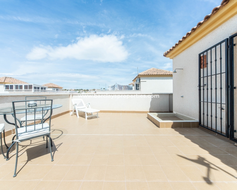 Wederverkoop - Vrijstaande Villa - Urb. La Marina