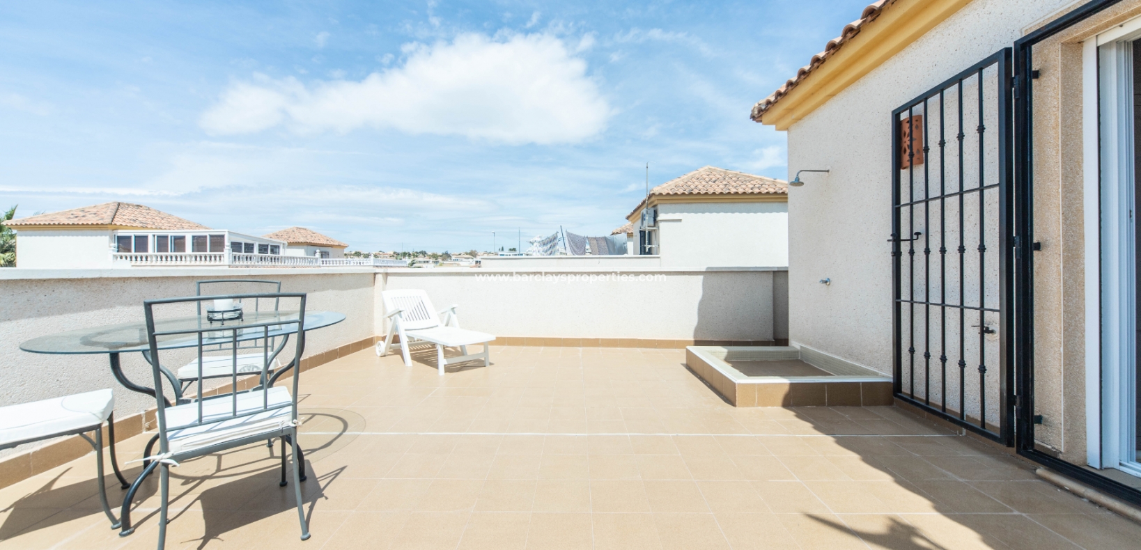 Wederverkoop - Vrijstaande Villa - Urb. La Marina