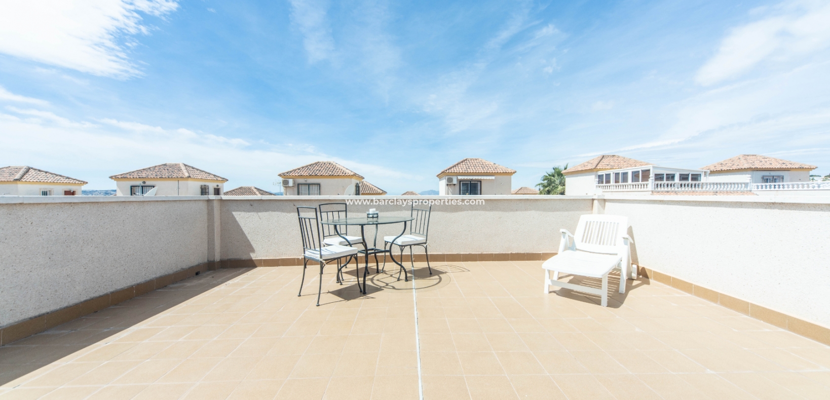 Wederverkoop - Vrijstaande Villa - Urb. La Marina