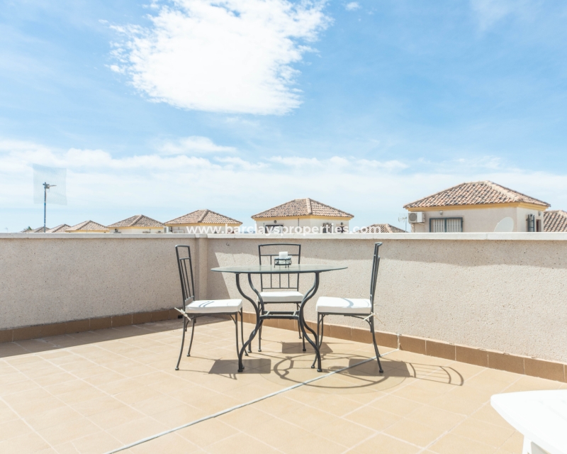 Wederverkoop - Vrijstaande Villa - Urb. La Marina