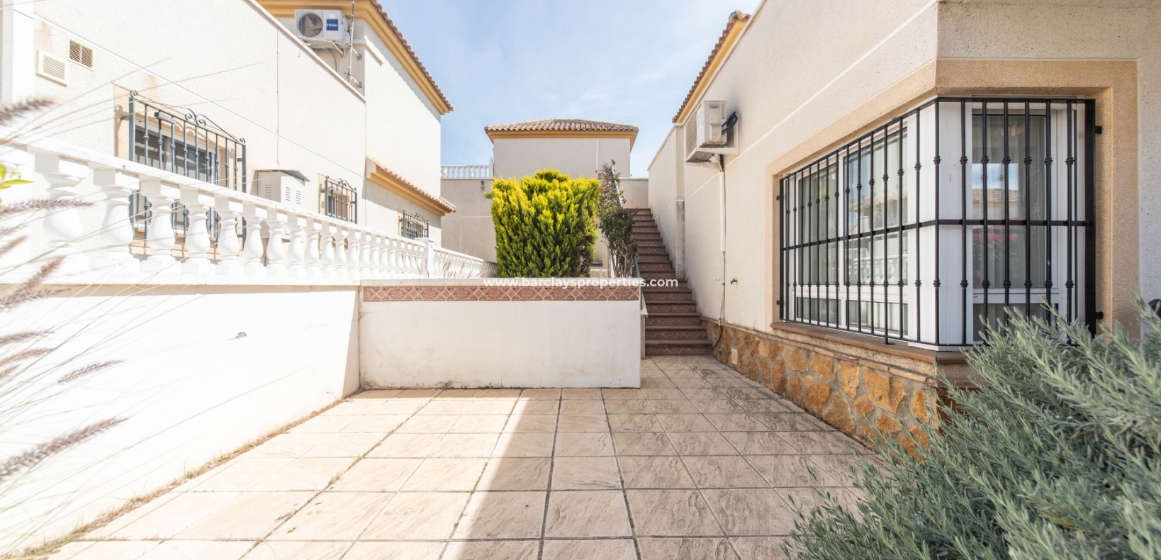 Wederverkoop - Vrijstaande Villa - Urb. La Marina