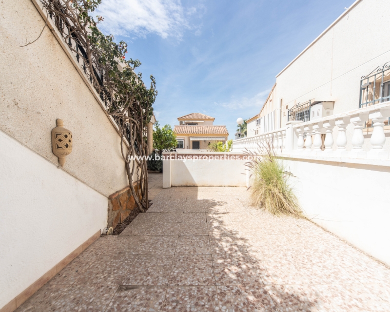 Wederverkoop - Vrijstaande Villa - Urb. La Marina