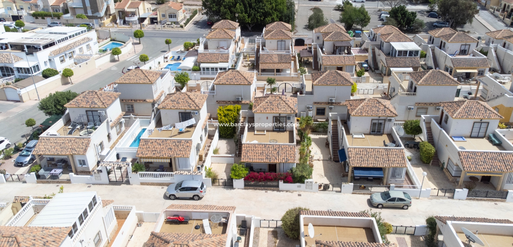 Wederverkoop - Vrijstaande Villa - Urb. La Marina