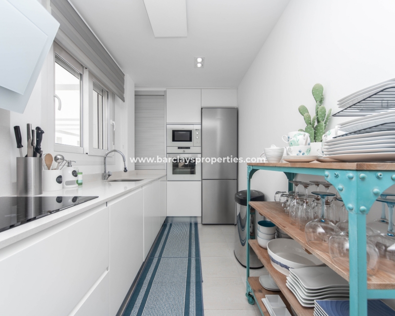 Wederverkoop - Vrijstaande Villa - Urb. La Marina