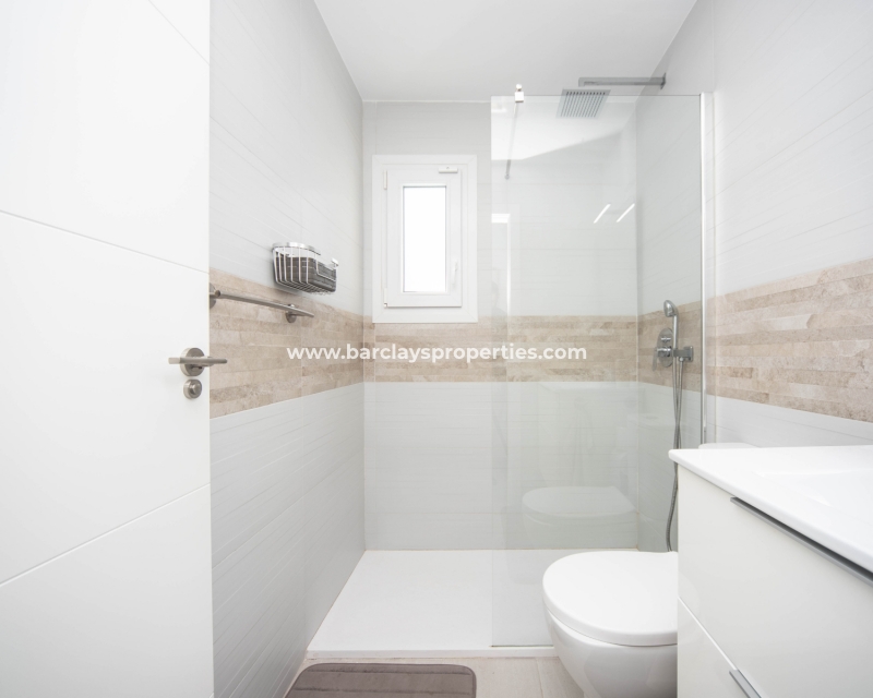 Wederverkoop - Vrijstaande Villa - Urb. La Marina