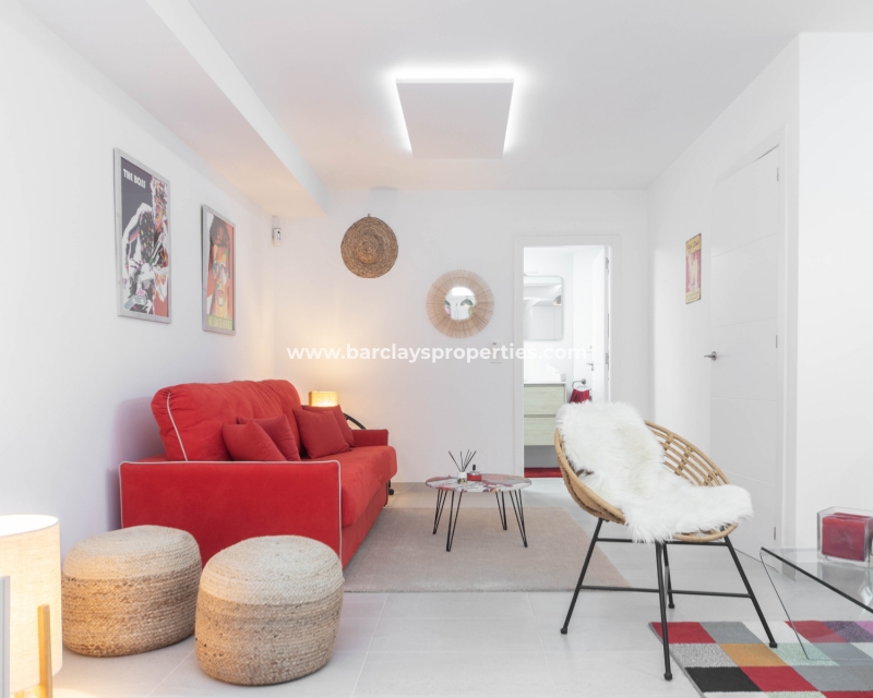 Wederverkoop - Vrijstaande Villa - Urb. La Marina