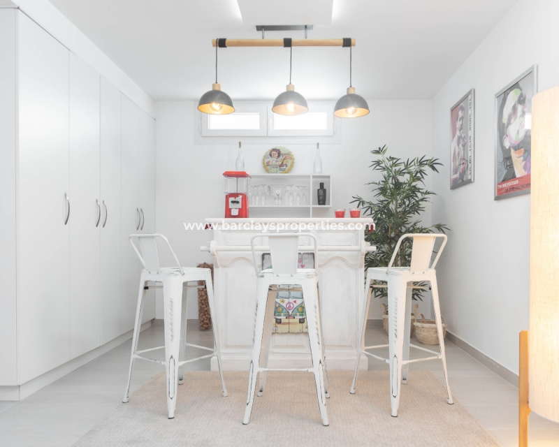 Wederverkoop - Vrijstaande Villa - Urb. La Marina