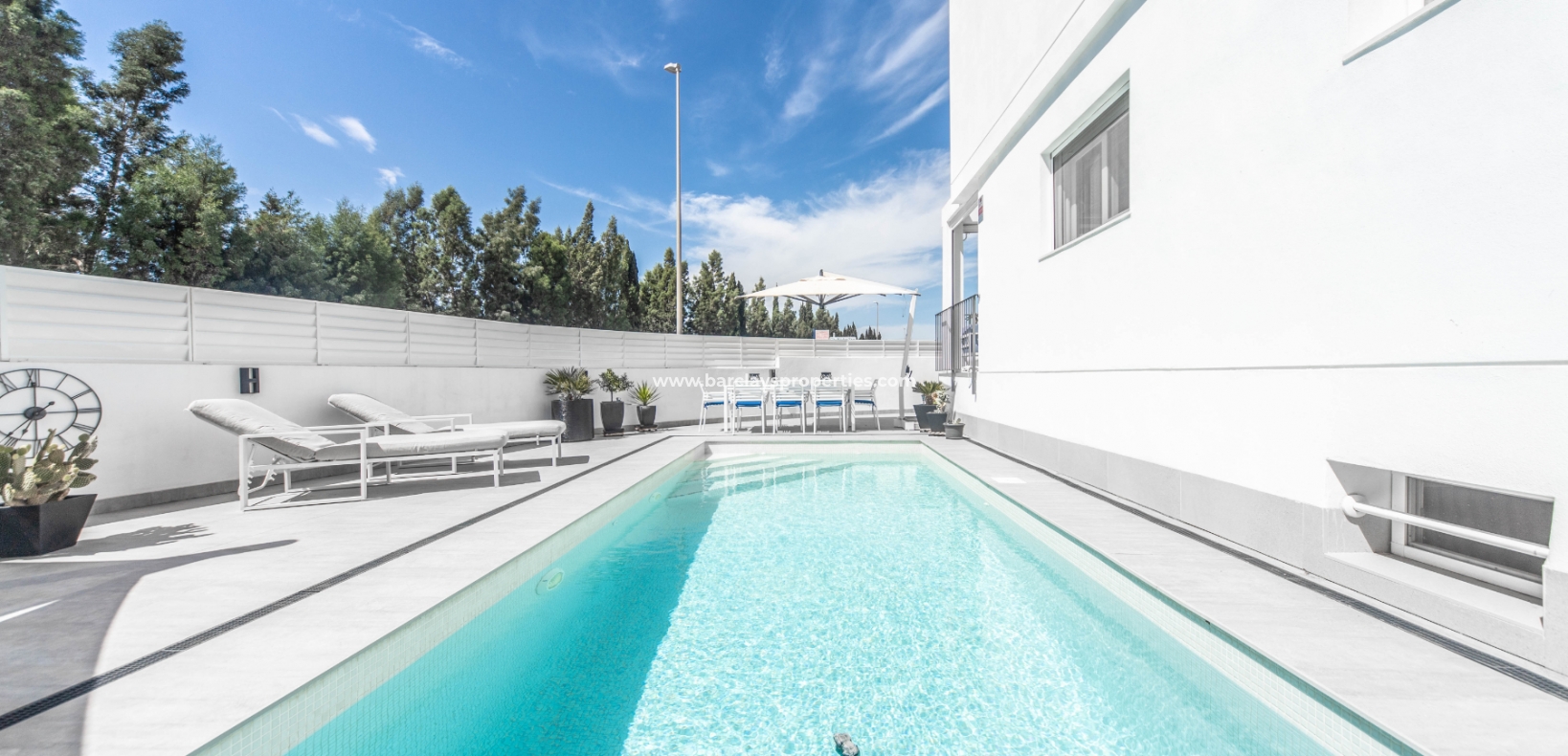 Wederverkoop - Vrijstaande Villa - Urb. La Marina