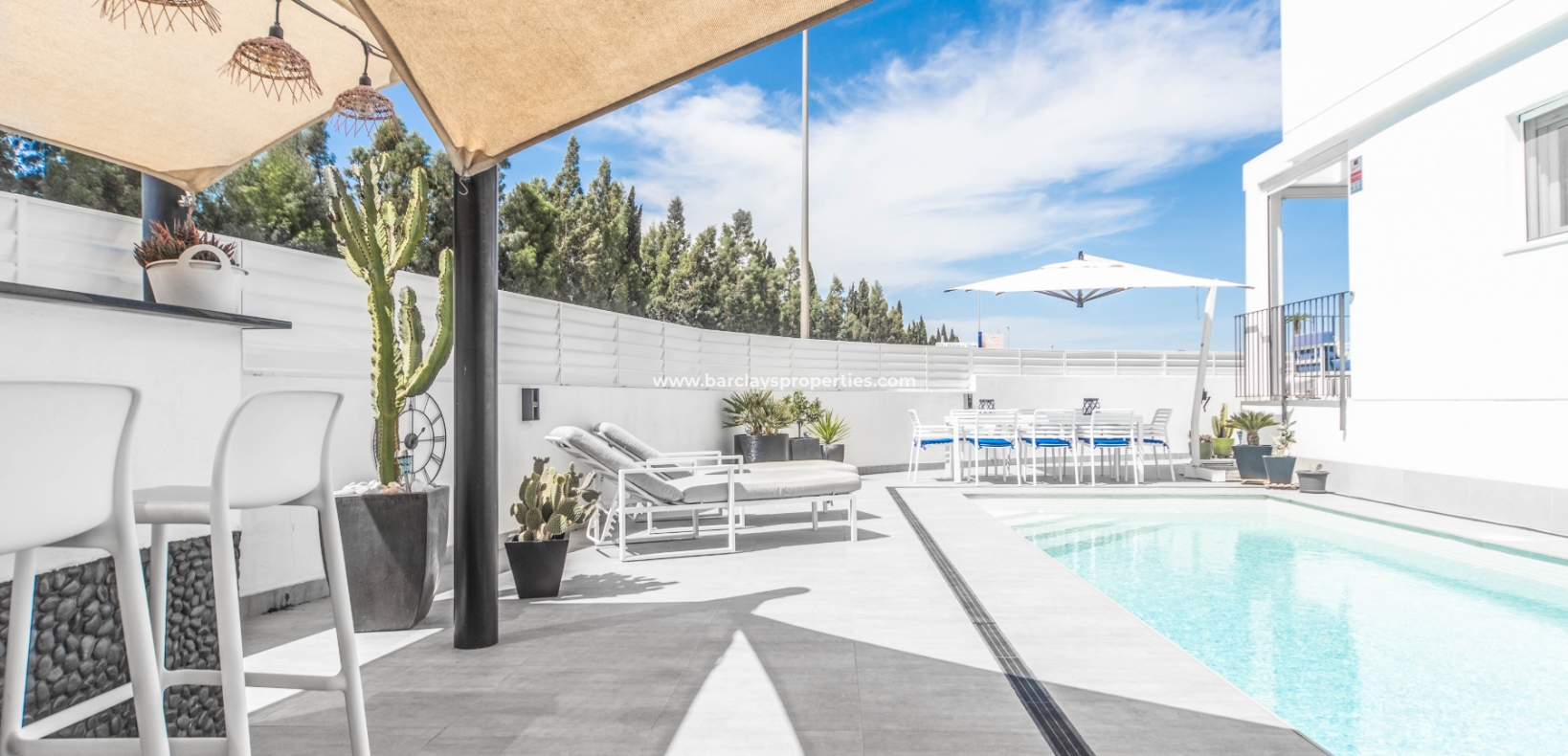 Wederverkoop - Vrijstaande Villa - Urb. La Marina